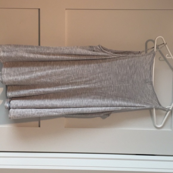 Tank top - Picture 2 of 3